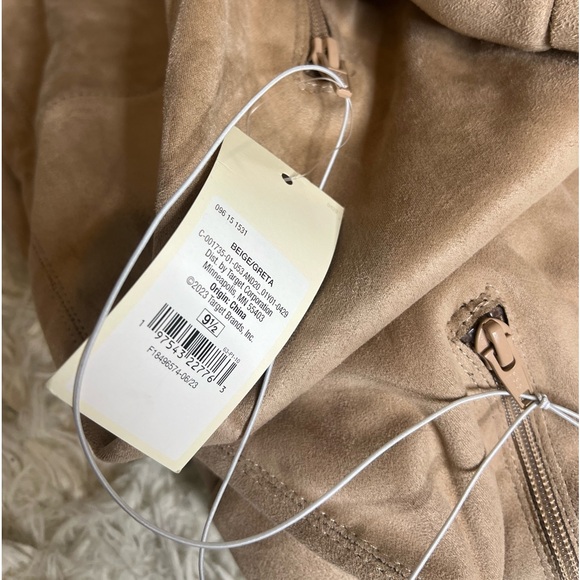 A New Day Women's Greta Tall Dress Boots - Beige size 9.5 & 6 Available - Picture 7 of 11